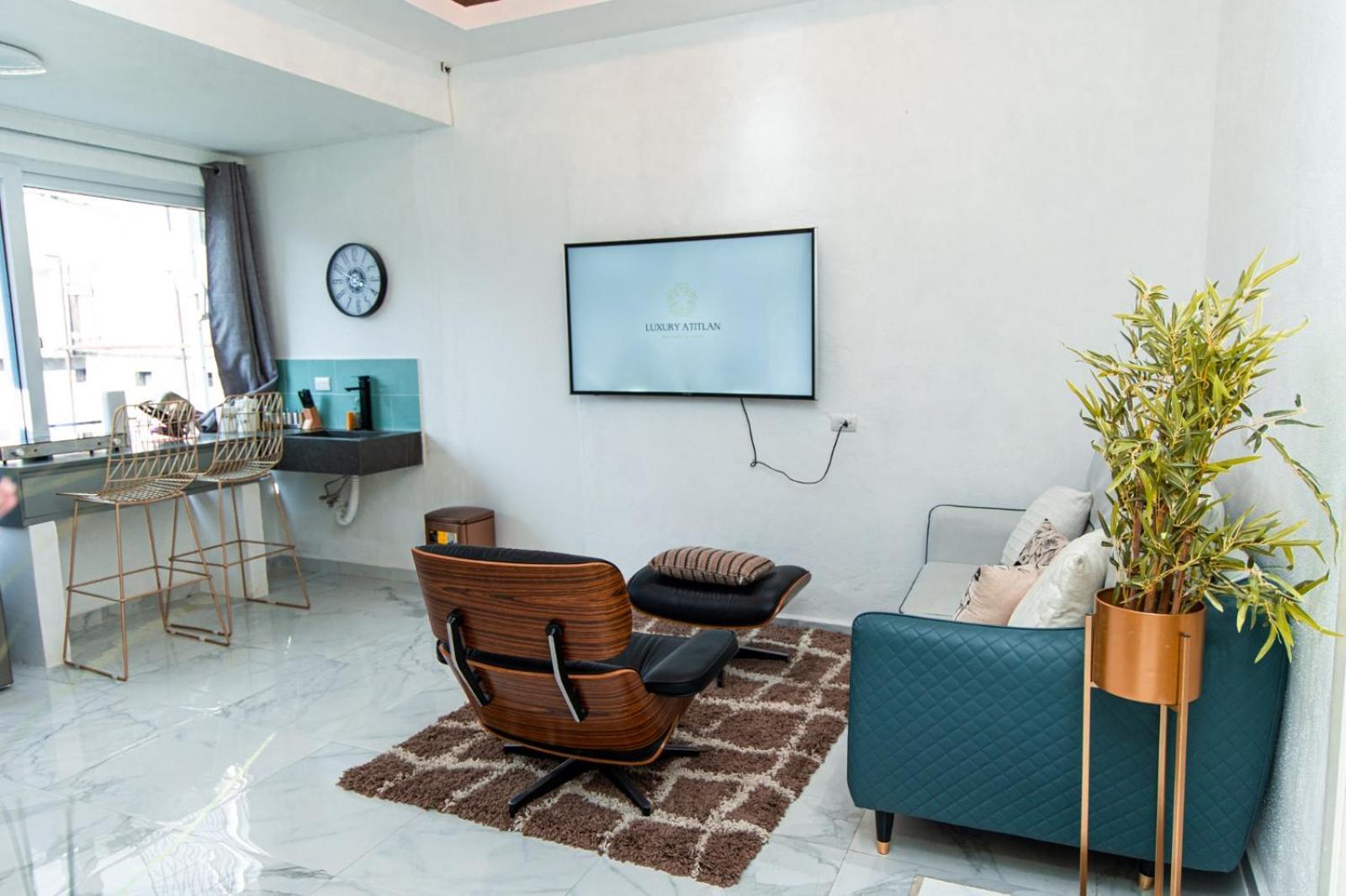 Luxury Atitlan Suites ซานเปโดร ลาลากูนา ภายนอก รูปภาพ